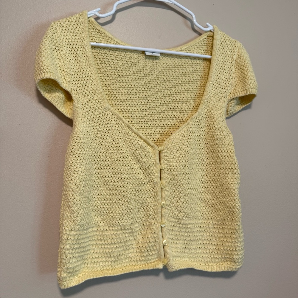 Abercrombie & Fitch Butter Yellow Knit Button-Up Blouse